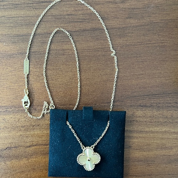 Van cleef vintage Alhambra necklace - Picture 2 of 5